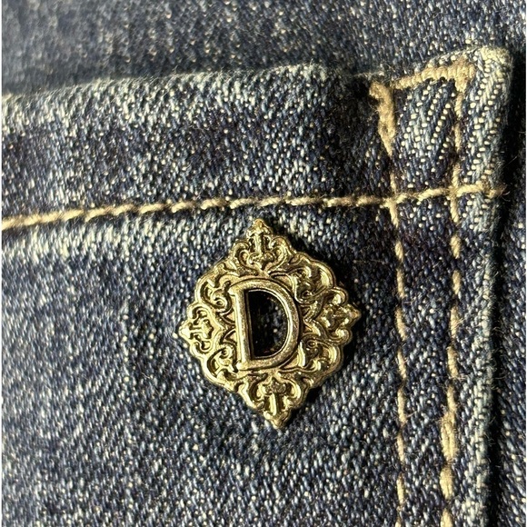 B6.8 "Ab"solution® Distressed Blue Straight Leg Jeans Size 4 - Picture 2 of 5